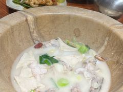 -滇香肴·云南菜蒸汽石锅鱼(云南北路店)