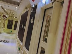 -自由港KTV(王子公主金平店)