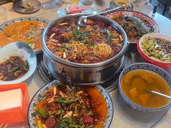 -牟记江湖重庆地标特色菜鱼蛋海鲜羊蝎子(巴南区黑金冠十多年好店)