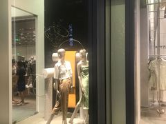 -URBAN REVIVO(深圳华润万象天地店)