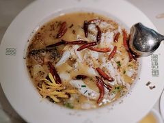 老坛酸菜鲈鱼-渔语鱼酸菜鱼新川菜(来福士店)
