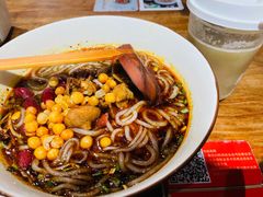 -麻婆婆白家肥肠粉(海岸城店)