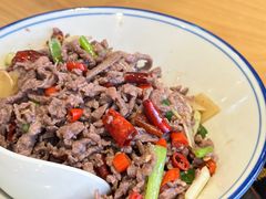 辣炒小牛肉-妈妈的味道(和顺古镇店)