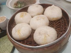 蟹黄汤包-留芳·文旅古月楼(老街店)