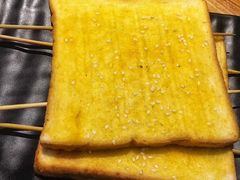 烤面包片-路边摊小炉子烧烤