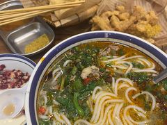 -云阿蛮云南生烫牛肉米线(奉贤路店)