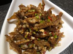 手撕小黄鱼-小城粥道·海胆鲜虾粥(解放广场店)