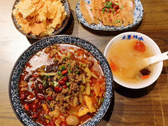 -粉家柳州螺蛳粉(杨宅路店)