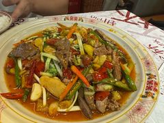 -耙吉吉川味小酒馆(本地人回头店)