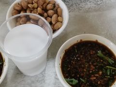 -蒙肥羊·酸汤潮牛·鲜牛肉火锅烤肉自助(岗顶店)