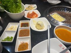-木槿花韩式炭烤·熟成肉工坊(孙文东路店)