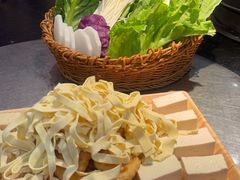 -陈大锅·岳阳鱼馆·地道岳阳菜(美食街店)