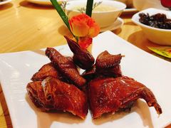 乳鸽-德胜轩正宗顺德菜(宝安沙井会展中心店)