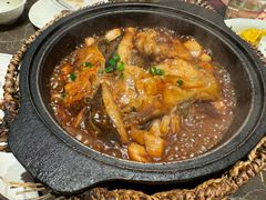 砂锅碟鱼头-双合园·海鲜水饺青岛菜(大尧三路店)