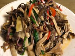 -88号小吃店·经典云南菜·地道纳西美食