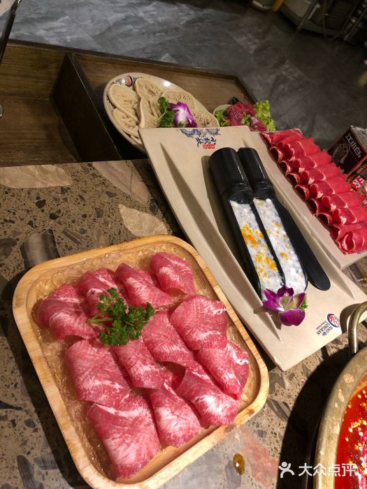 小龙坎老火锅图片