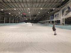 -乔波室内滑雪场