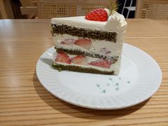 抹茶草莓蛋糕-猫里有甜