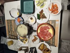 -金马门国际美食百汇(珞喻路店)