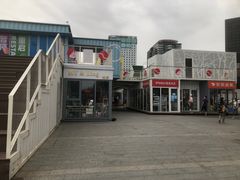 -资和信百货商场