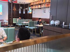 -阿瓦山寨·湘菜现炒·剁椒鱼头王(咸阳总店)