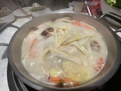 -三人行骨头王火锅(长寿店)