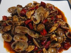 -扒虾小妹儿麻辣海鲜(宏图街店)