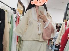-汉仪华裳汉服馆(豫园店)