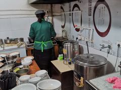 -上海特色小笼店(铁岭路90弄小区店)