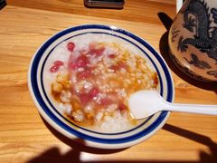 红豆稀饭-泥糊破店小酒馆·团建聚餐(南京西路店)