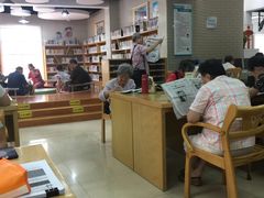 -曹家渡街道图书馆