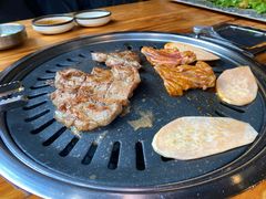 -那胡同里的小烤肉馆(开发区万达店)