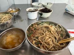 -正宗杨记普洱酸醋米线(总店)