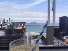 -瑰丽酒店·海吧·天际下午茶·现场DJ·天台酒吧