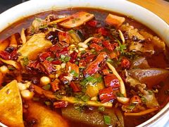 -渝信川菜 · 川味家常菜(财富购物中心店)