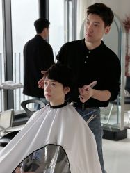 -Hello Lady发型设计