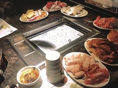 -阪尚皇·原切牛排·烤肉火锅自助(北京路店)