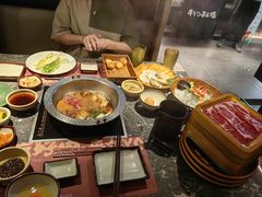 -牛YO寿喜烧·铁板烧和牛火锅自助(市府恒隆店)
