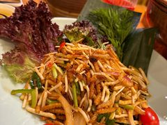 -老滇山寨•云南特色菜•地方菜•民族风情歌舞表演(金碧店)