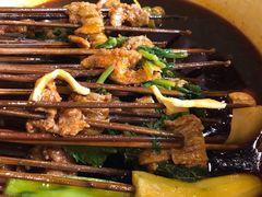 -拈签一笑黄牛肉辣卤串串