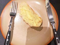 餐前包配黄油-上海苏宁宝丽嘉酒店·Cafe Bellagio西餐厅
