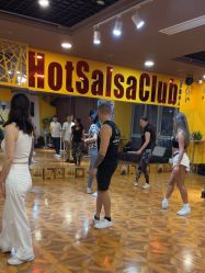 -HOT SALSA舞蹈俱乐部