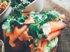 -ROAST coffee & eatery