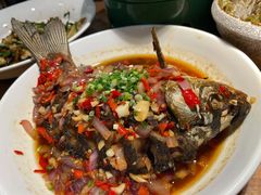香煎大鲫鱼-费大厨辣椒炒肉(万家丽一店)