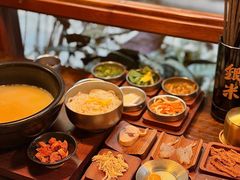 -银米·云南传统过桥米线(双廊黑金冠店)
