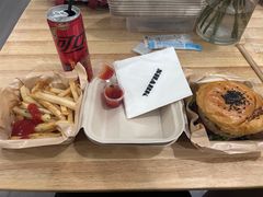 -shark burger·鲨鱼汉堡(交子大道店)