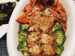 -老街坊美食汇(玉兰大街店)