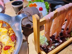 -湊湊火锅·茶憩(杭州湖滨银泰in77店)