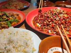 -半步颠小酒馆(繁花中心)