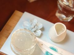 -燕庭·纯燕窝·甜品下午茶(南京西路店)